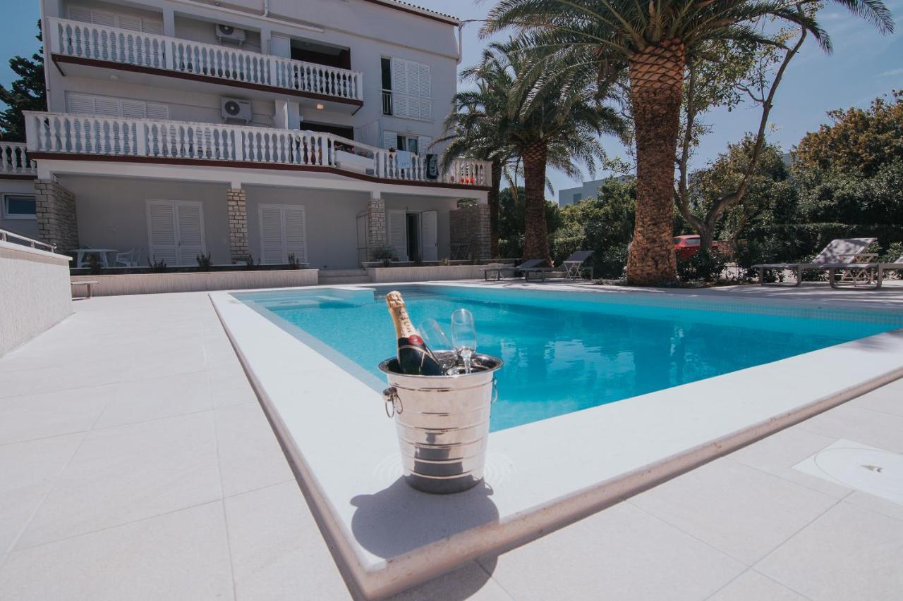 Seagull Pool Apartments & Studios Novalja Exterior foto
