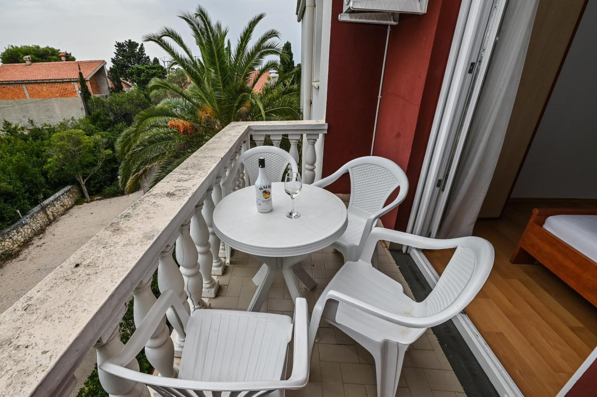 Seagull Pool Apartments & Studios Novalja Exterior foto