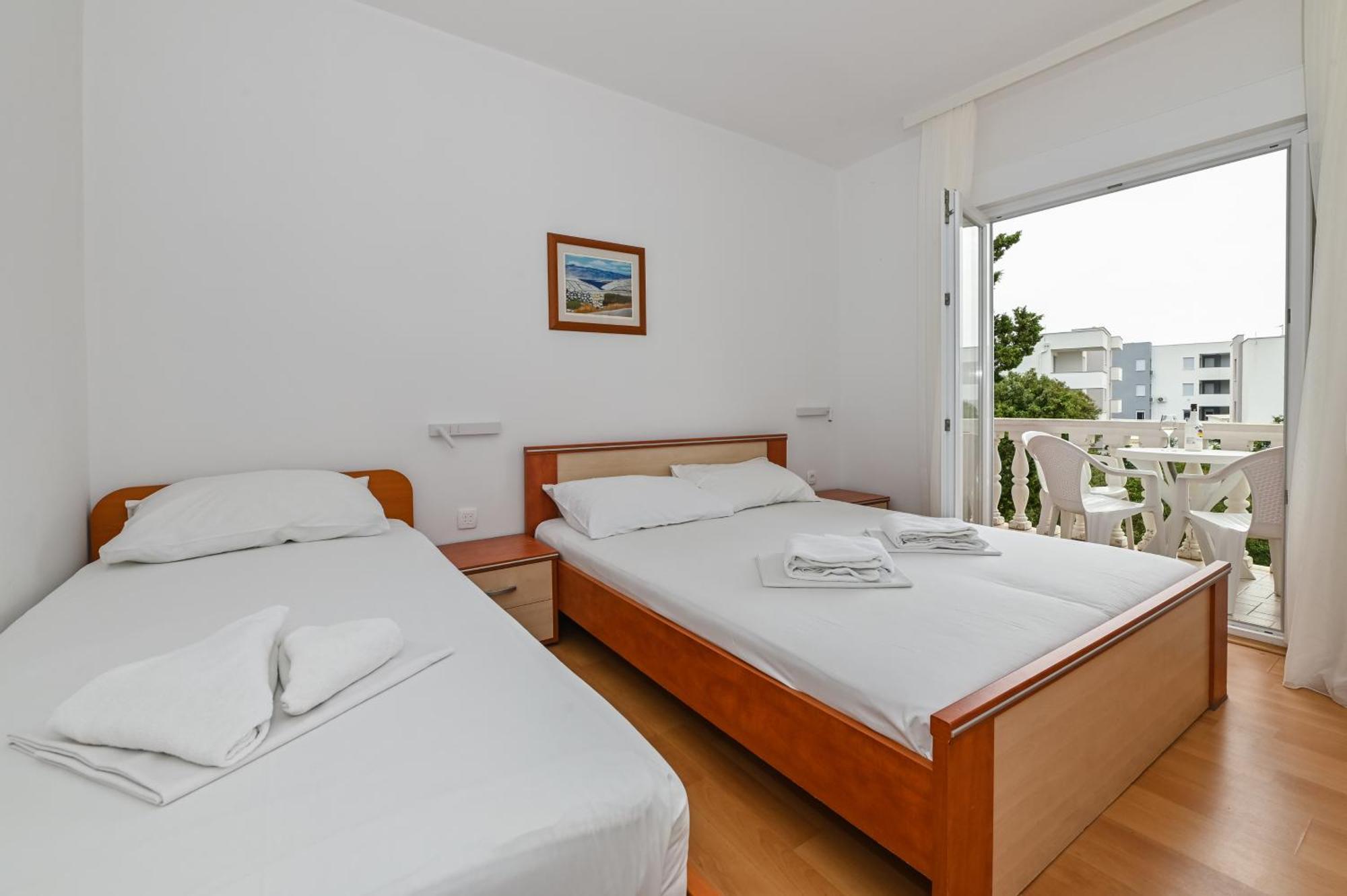Seagull Pool Apartments & Studios Novalja Exterior foto