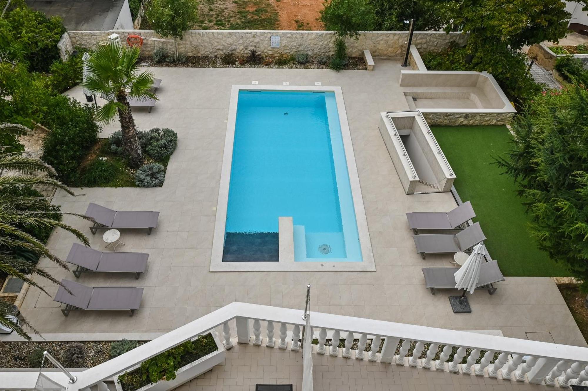 Seagull Pool Apartments & Studios Novalja Exterior foto