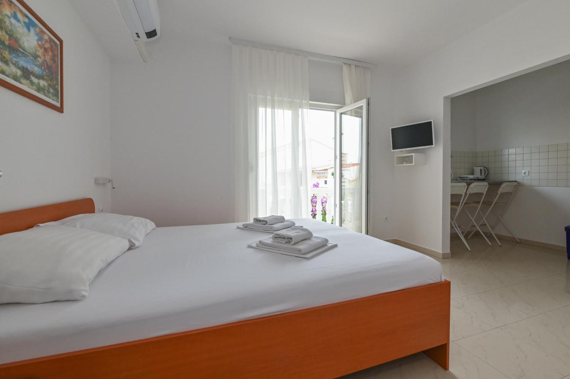 Seagull Pool Apartments & Studios Novalja Zimmer foto