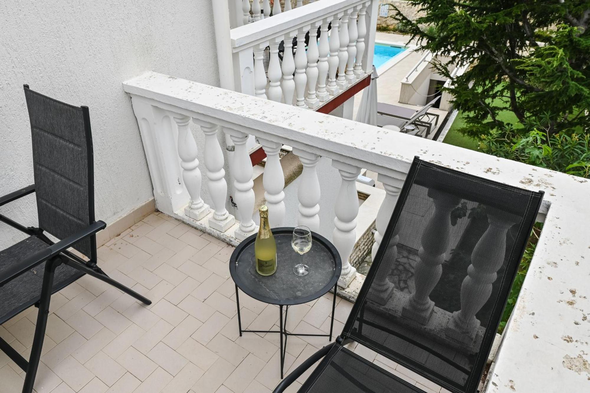 Seagull Pool Apartments & Studios Novalja Zimmer foto